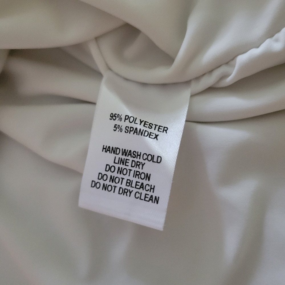 Lulu's xs spaghetti strap fully lined off white shirt - Picture 5 of 5